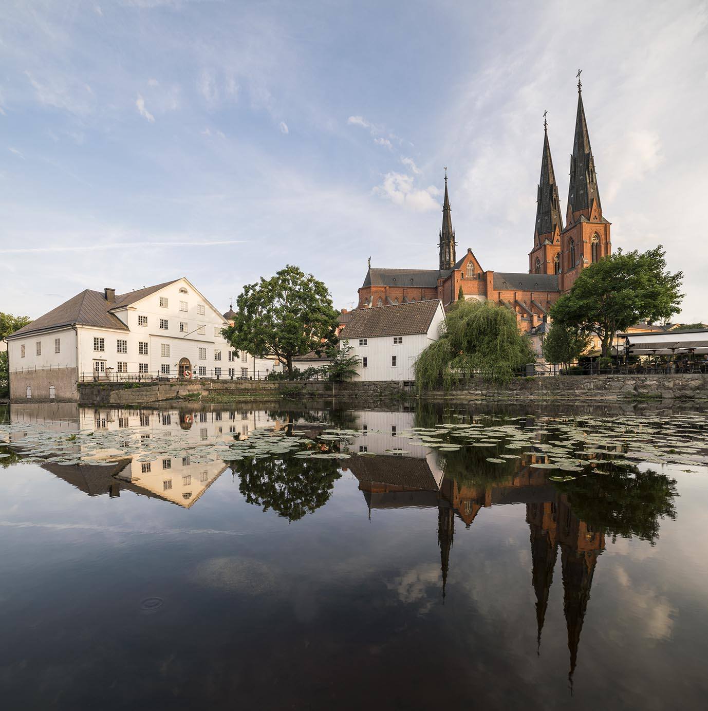 Vy över Uppsala domkyrka